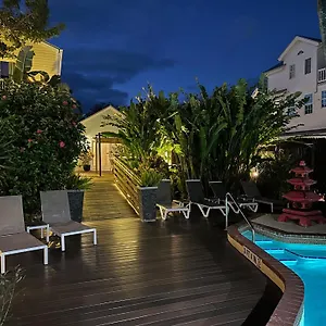 Douglas House Zajazd
